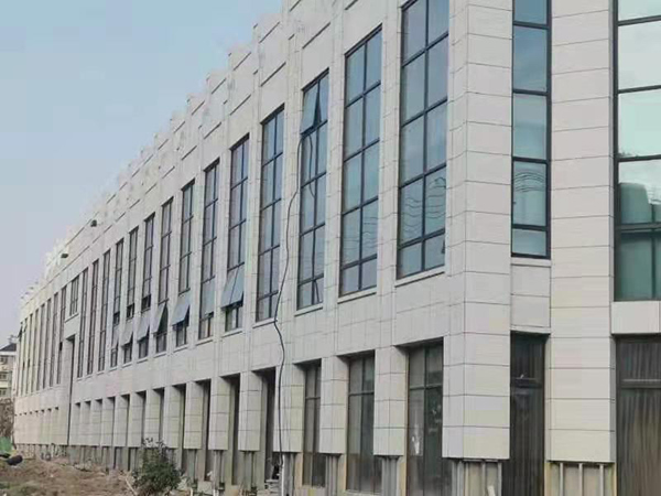 山東白麻外墻工程